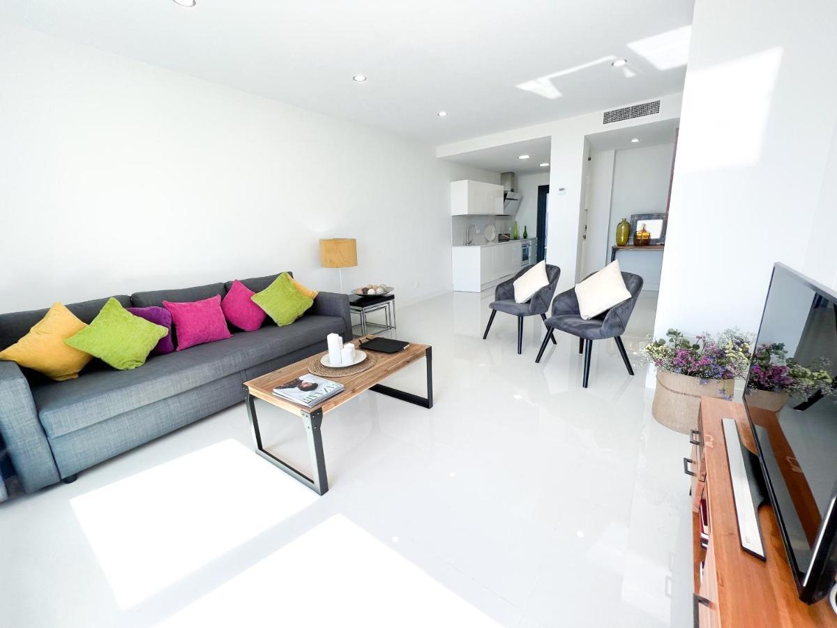 Apartment In Manilva, Just A Few Steps From The Beach ภายนอก รูปภาพ