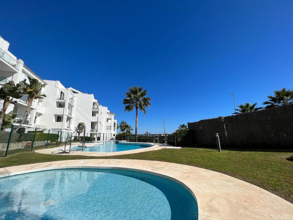 Apartment In Manilva, Just A Few Steps From The Beach ภายนอก รูปภาพ