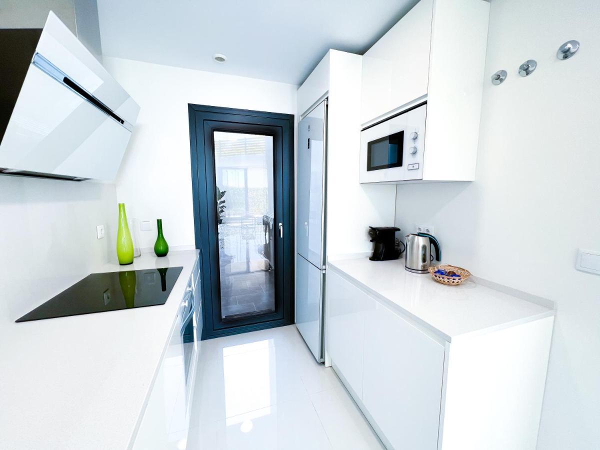 Apartment In Manilva, Just A Few Steps From The Beach ภายนอก รูปภาพ